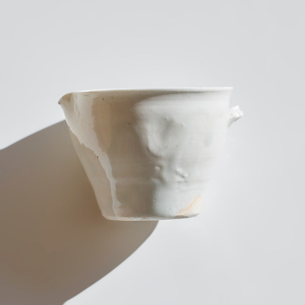 06A 白瓷耳付豆ピッチャー