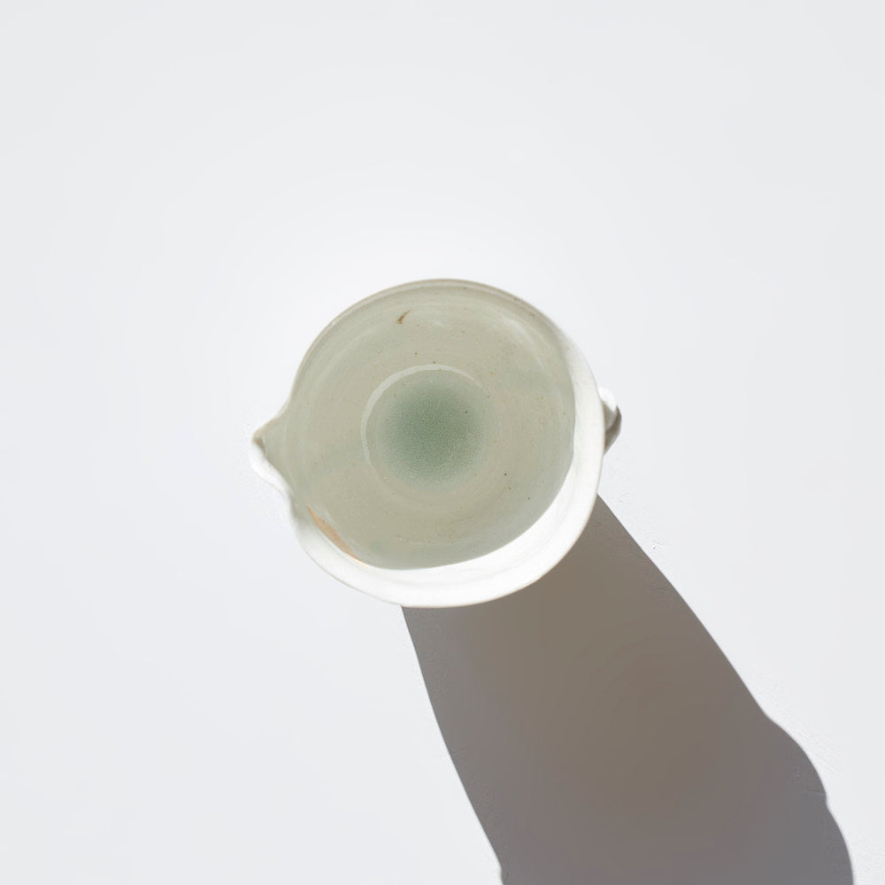 06A 白瓷耳付豆ピッチャー