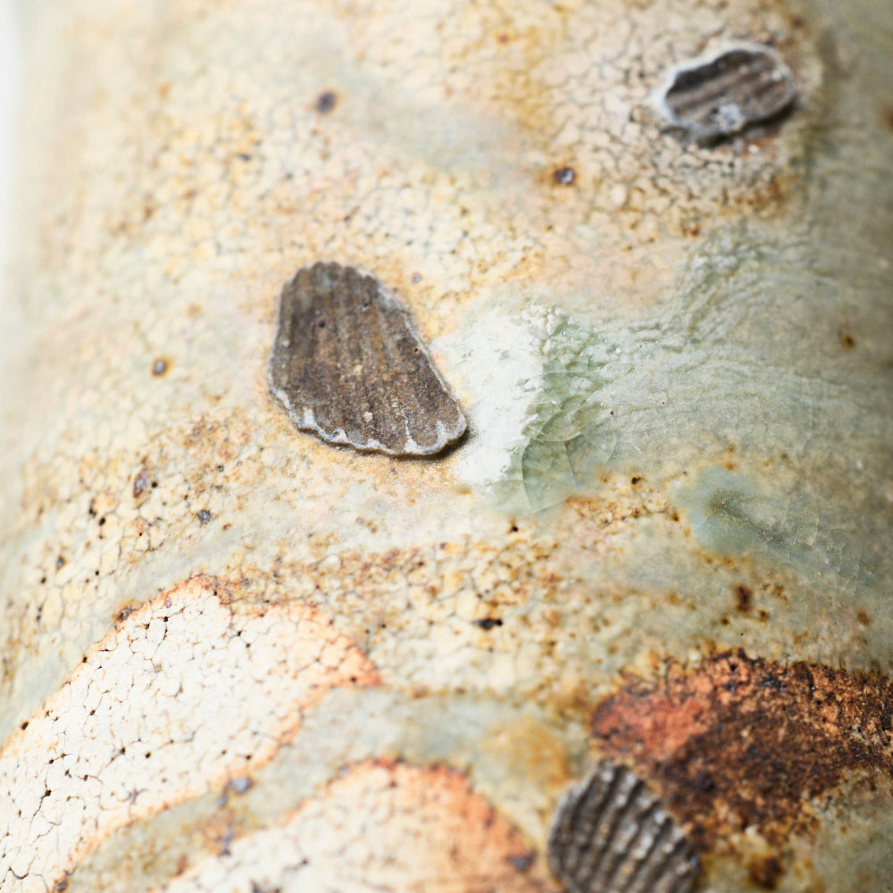 15B 荒ヒビ灰粉引花入れ