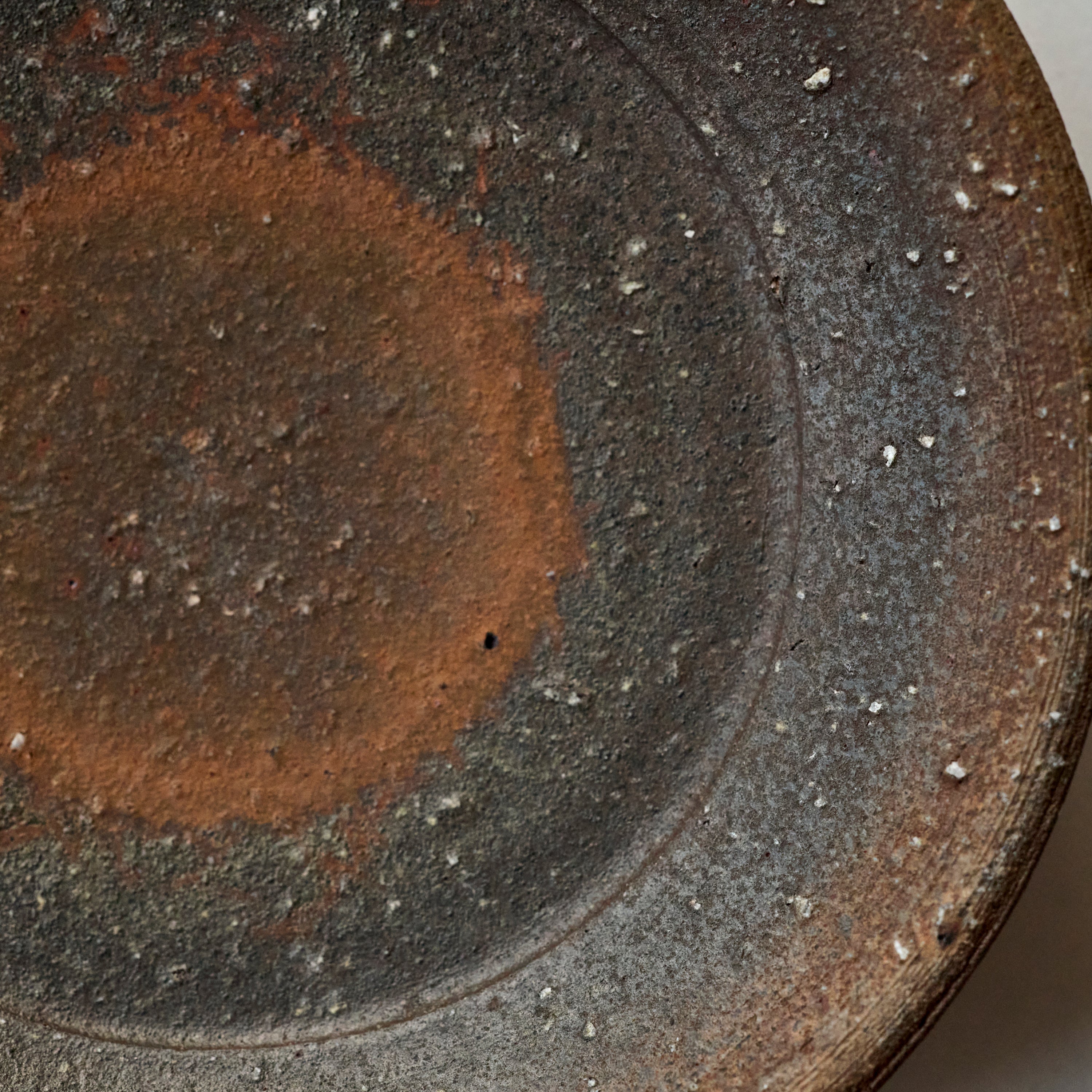 White glaze dot bowl