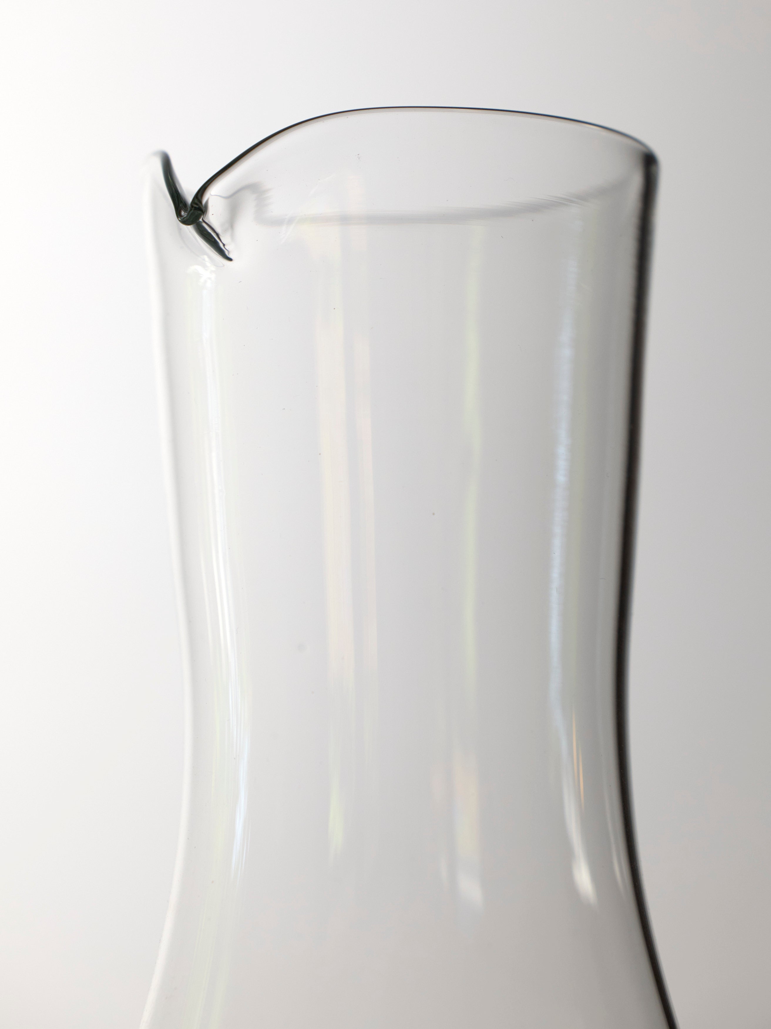32 carafe