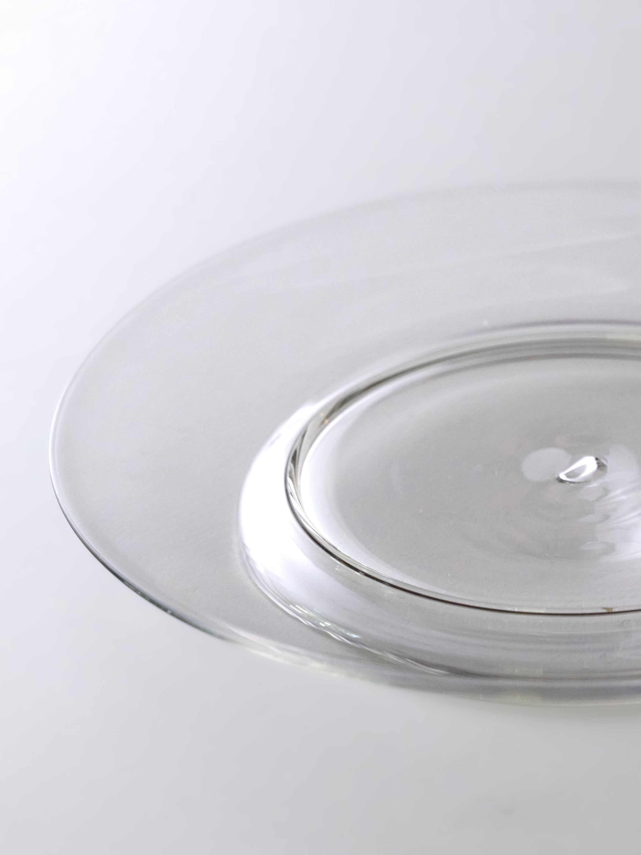 Drop Stem Glass (round)