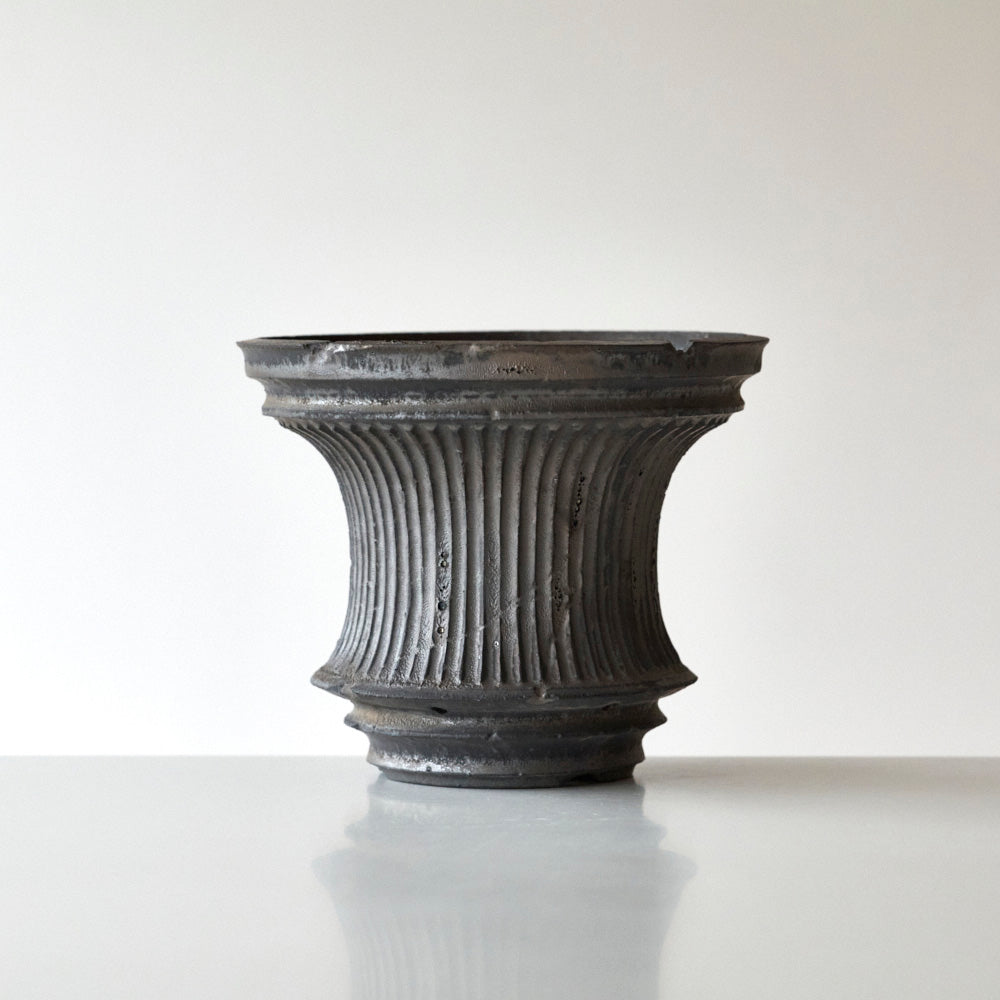12 flowerpots