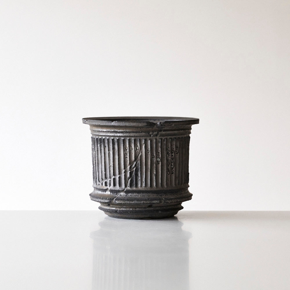 12 flowerpots