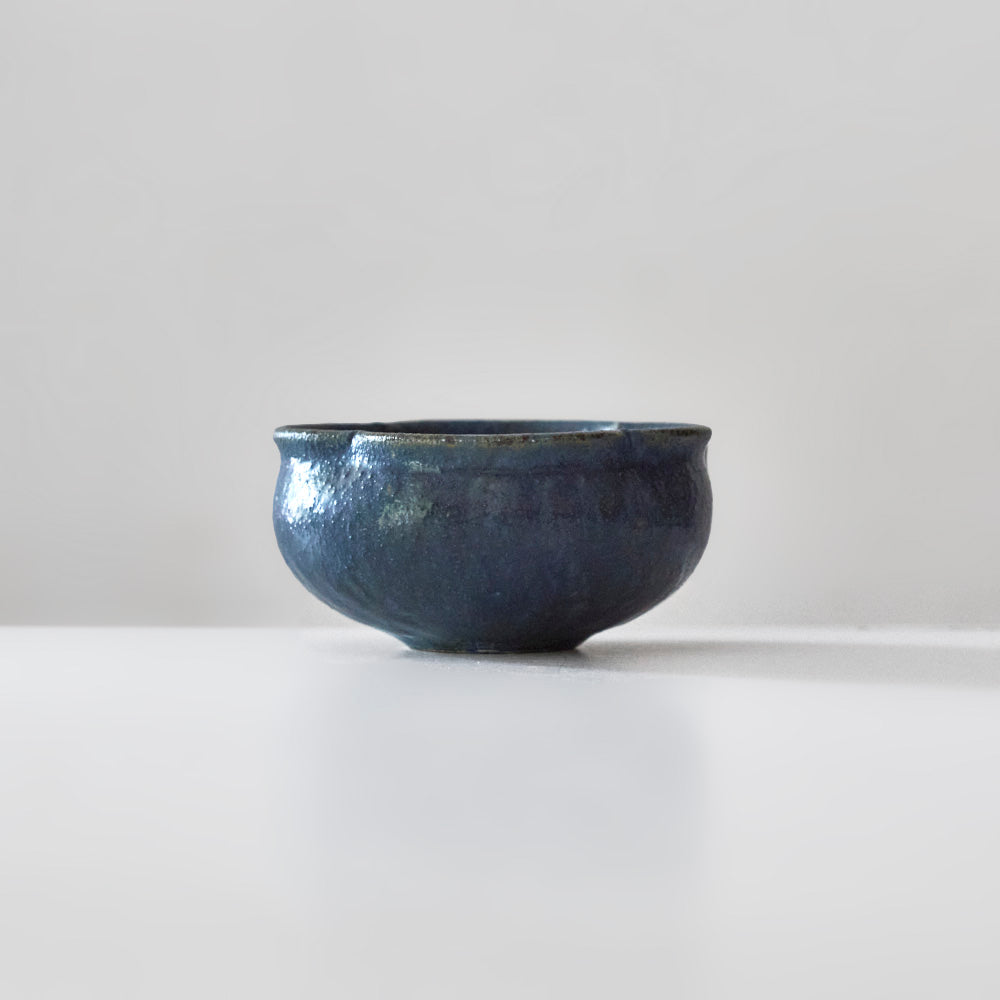 55 輪花小鉢 深青釉