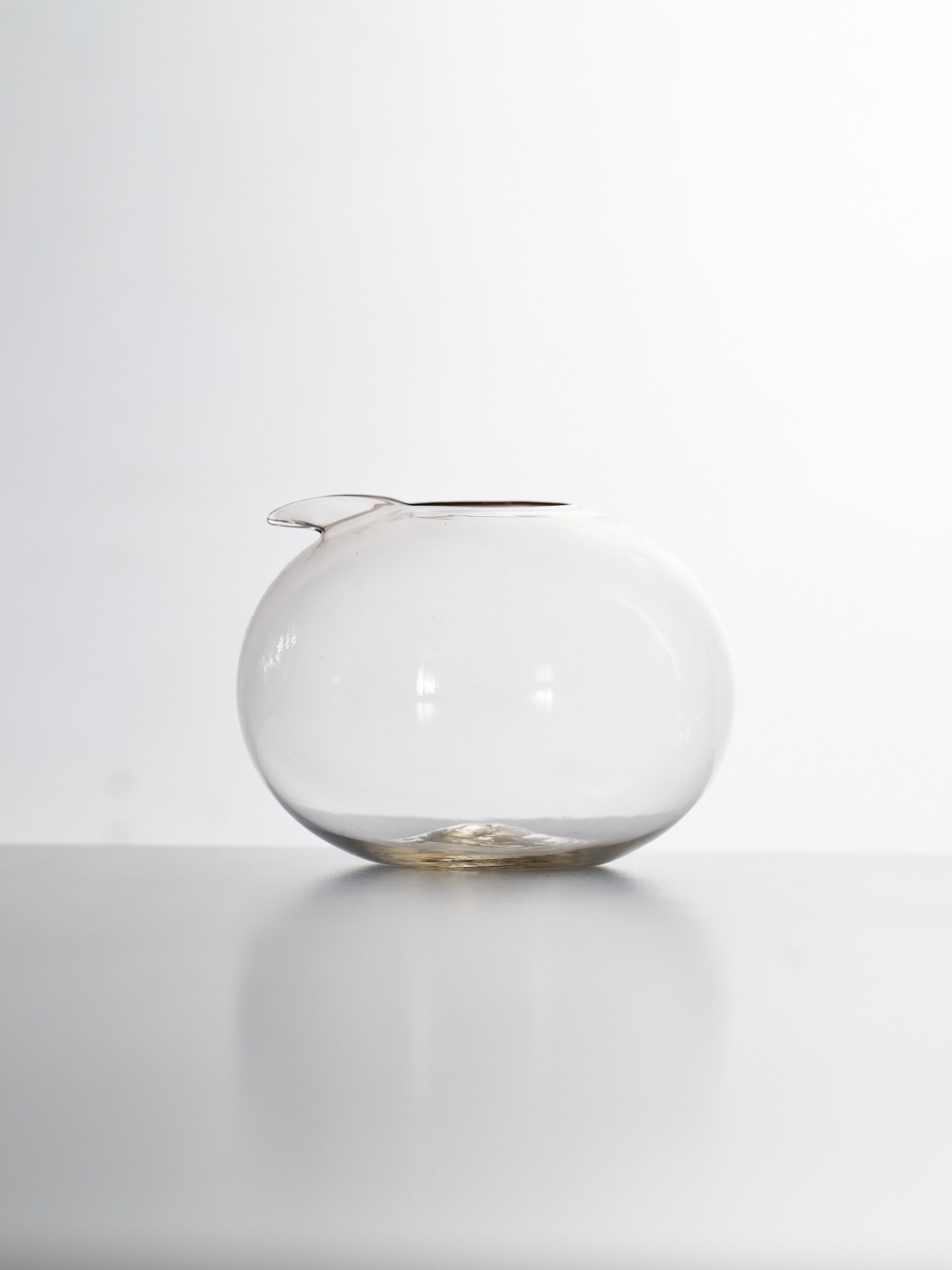03 Katakuchi vase