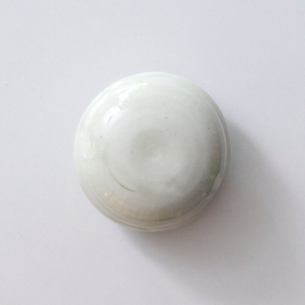 105 白瓷蓋物