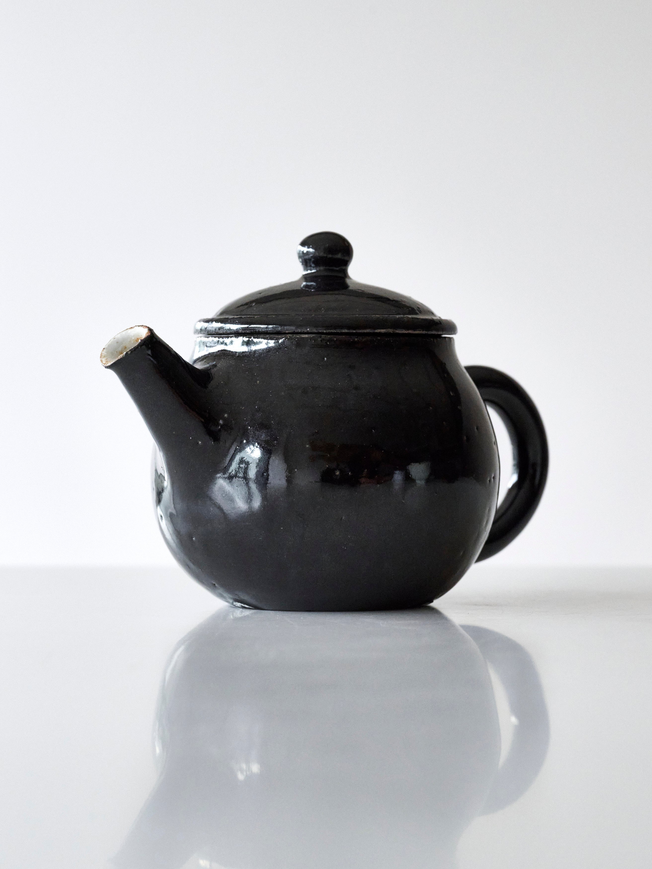 59 掛け分け茶壺