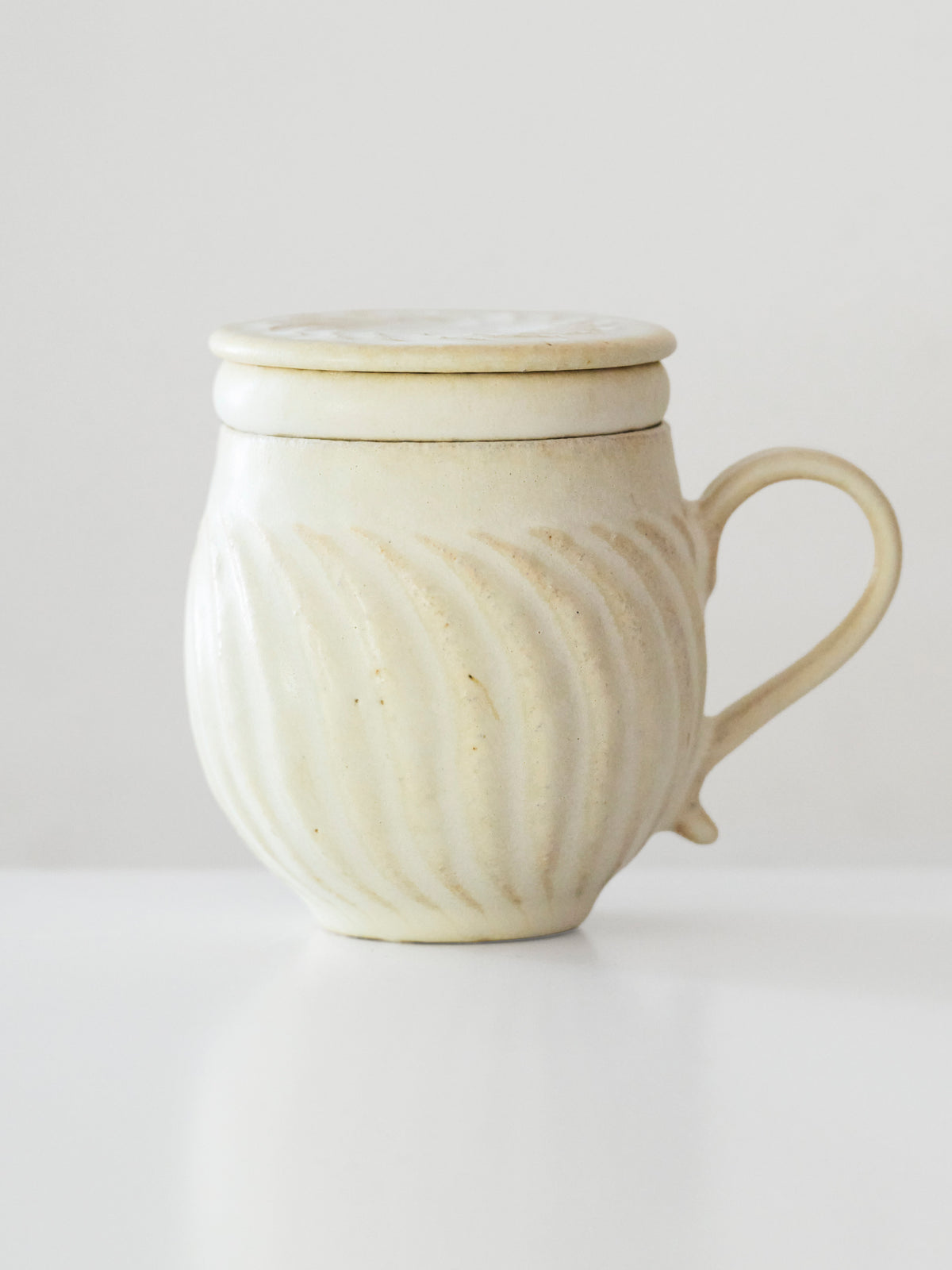 23b Mug with Infuser (White)