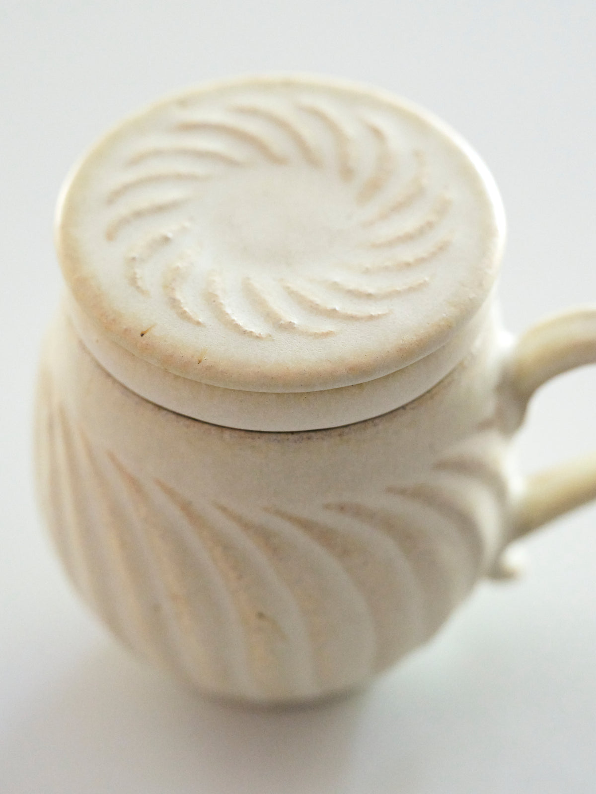 23b Mug with Infuser (White)