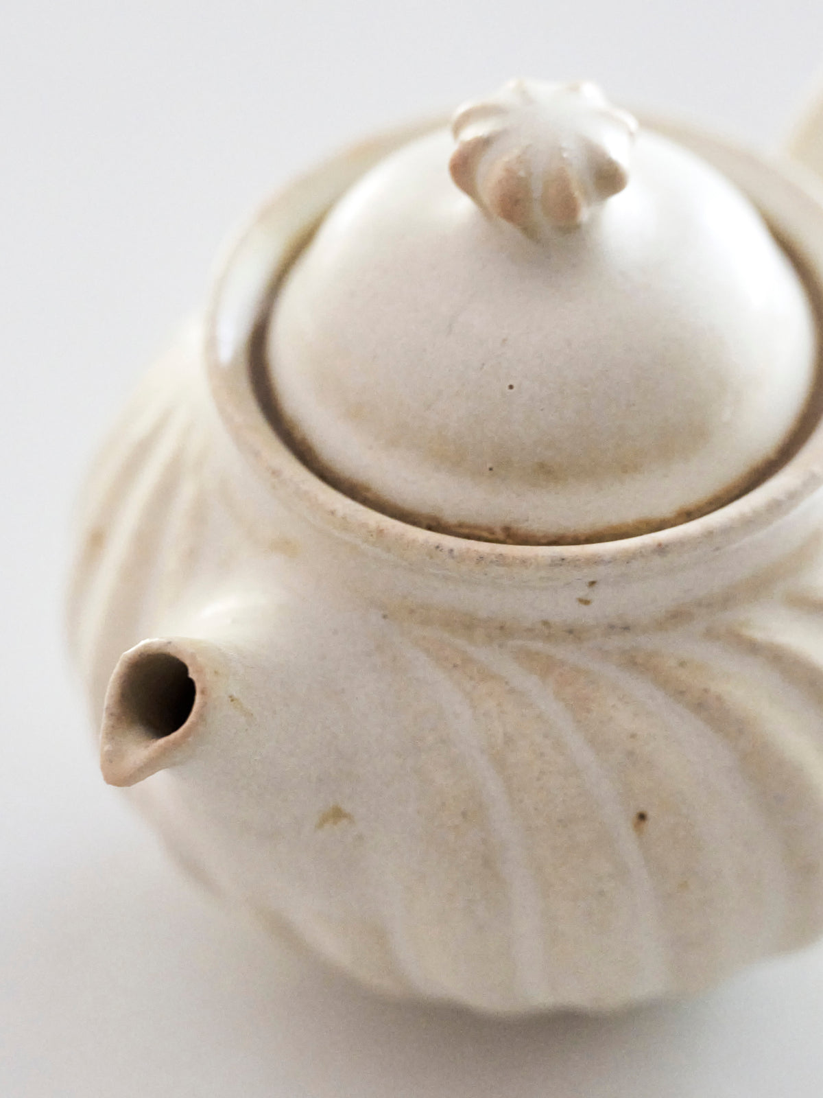 27a Chinese Teapot 