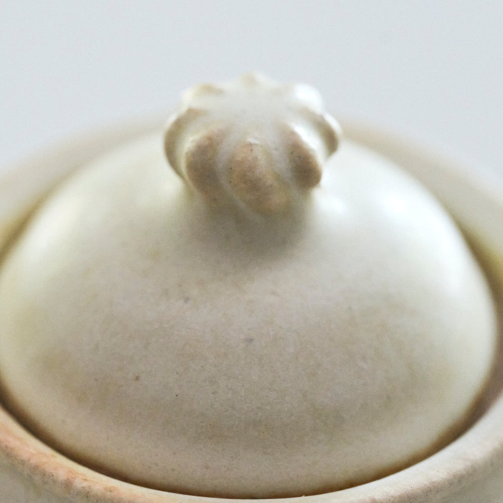 27b 茶壷