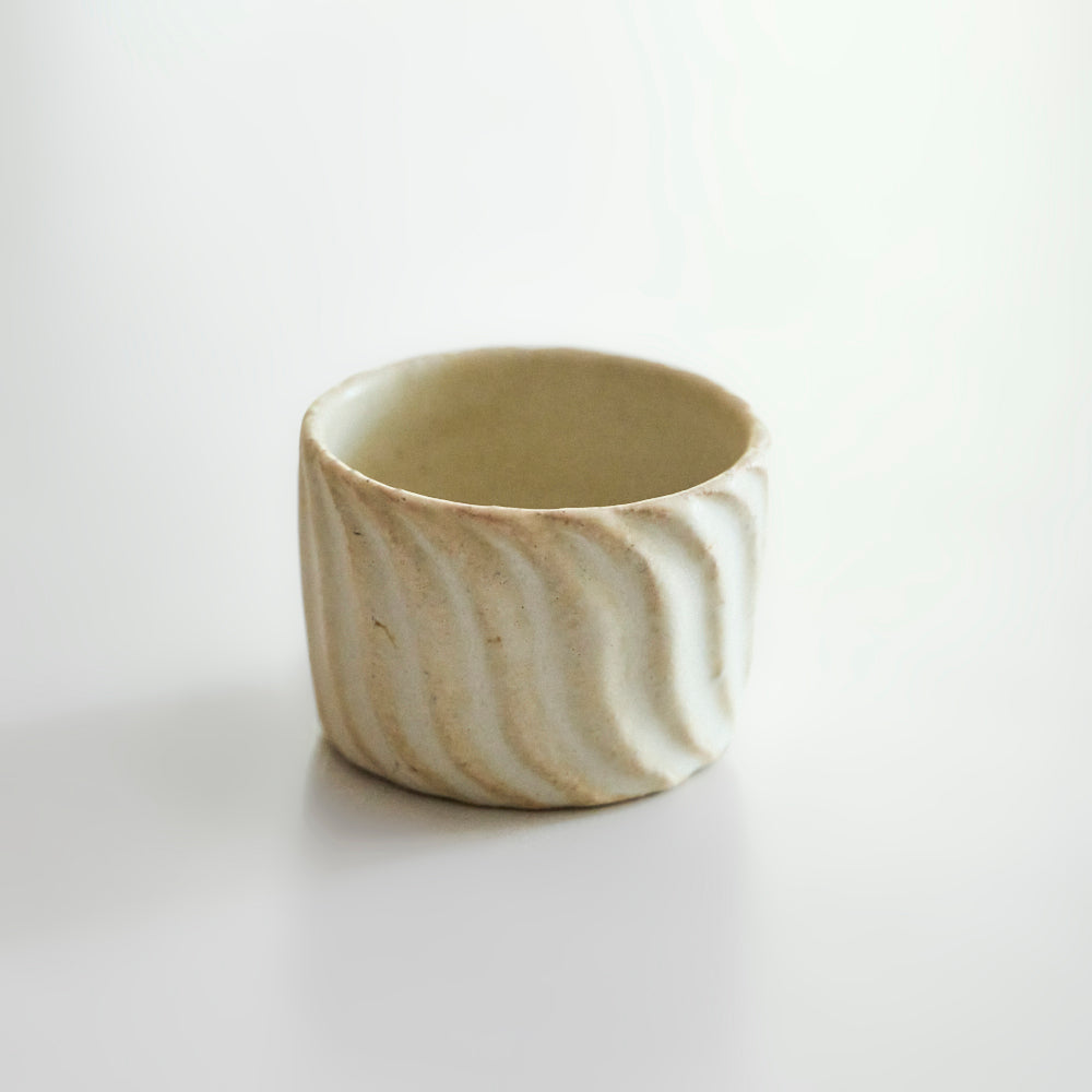 29 茶杯 正⽅形（白）