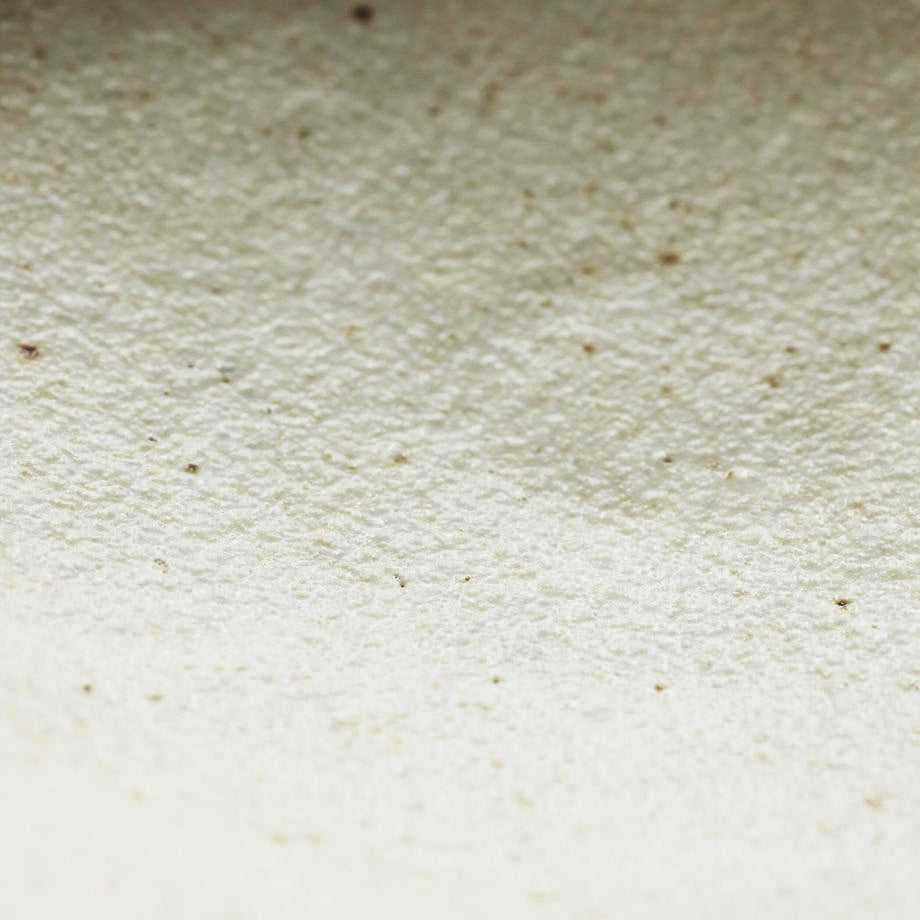 07 リム平鉢6寸 粉引