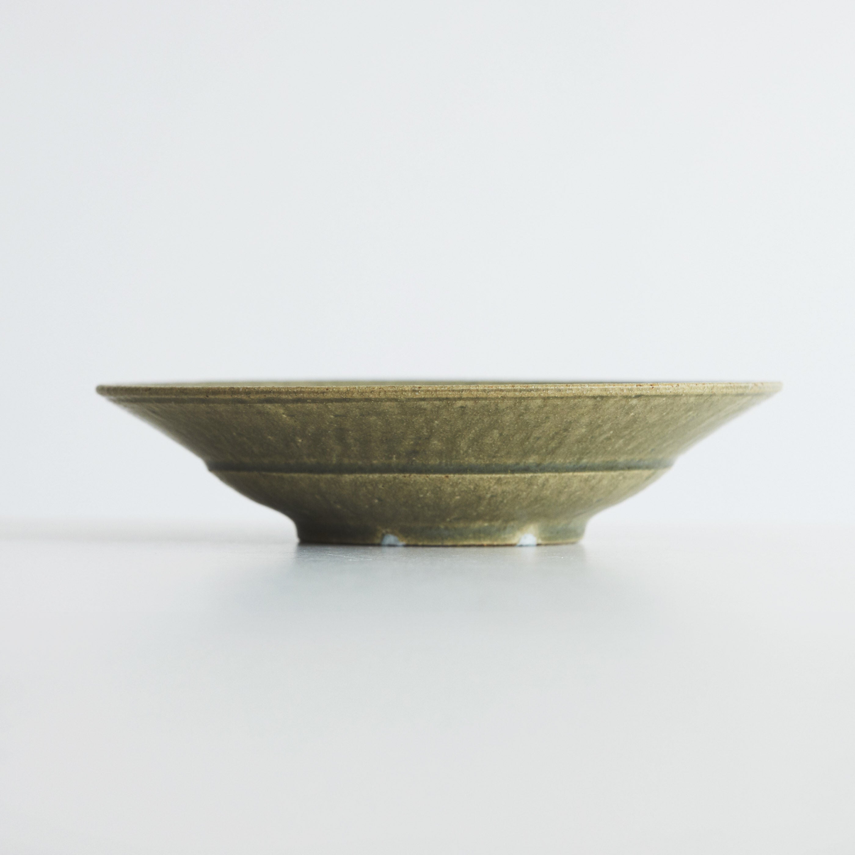 07 リム平鉢6寸 灰釉