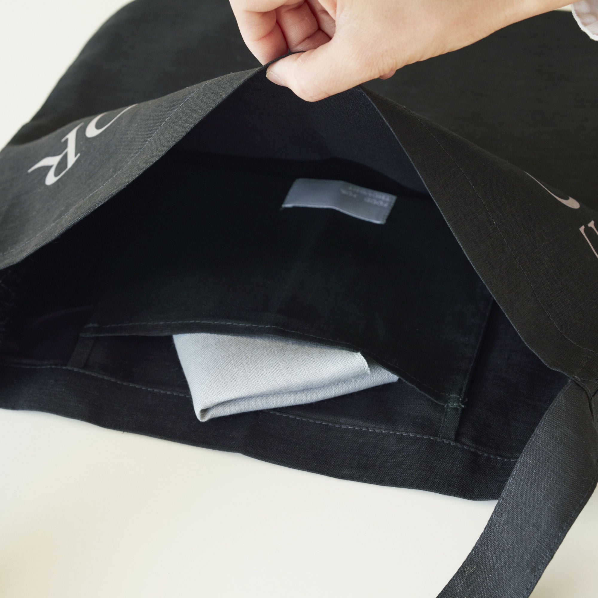 one-handle tote bag / black